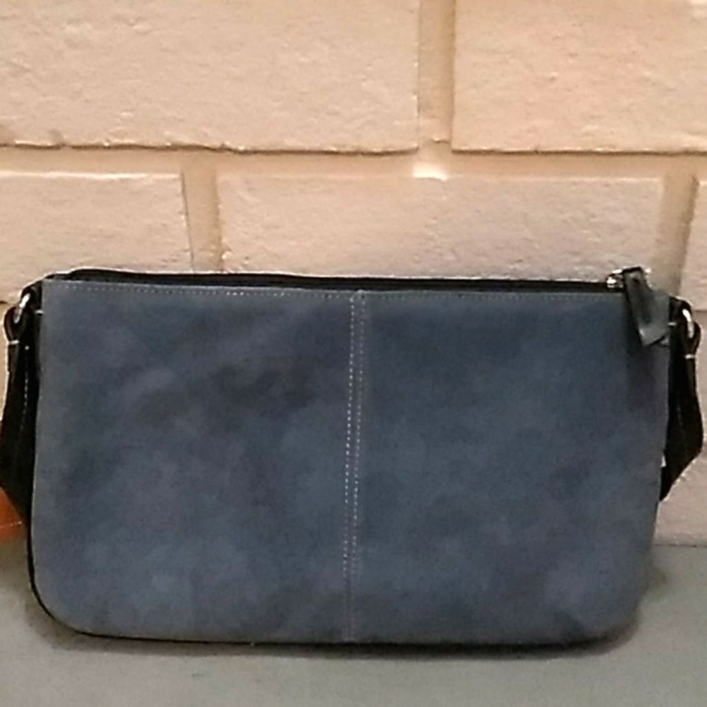 Liz Claiborne Blue/Black Leather Bag. NWT - Picture 4 of 12